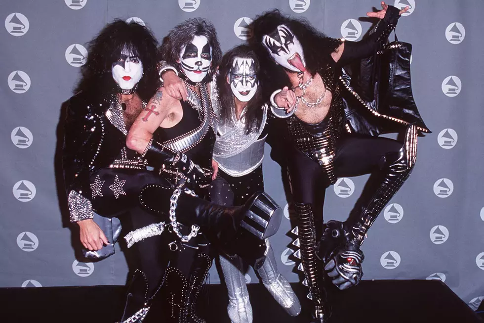 30 Years Ago: Kiss Makes a Surprise Comeback at the Grammys