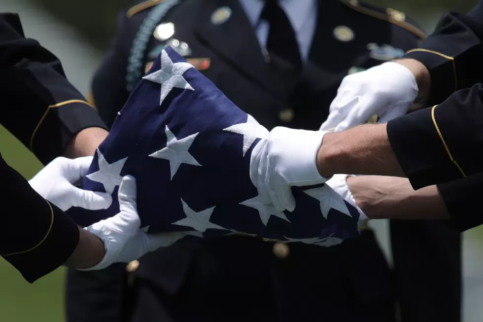 A Family Discovered Their Father Was A War Hero After A Man Found His Medals In A Dumpster